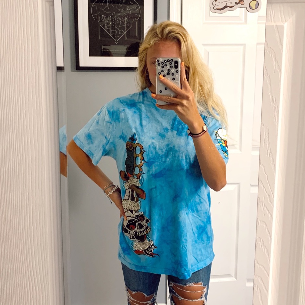 Hama blue tie dye gem skull t shirt
